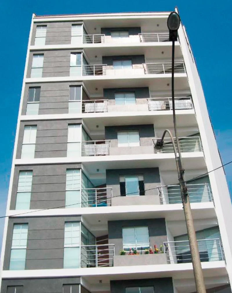 Fachada del edificio Costa del Río en Pueblo Libre